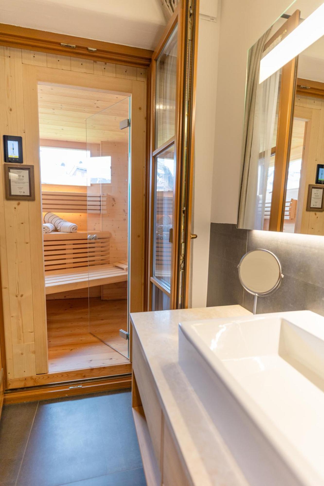 Der Unterwirt Guesthouse And Restaurant Chiusa Bagian luar foto