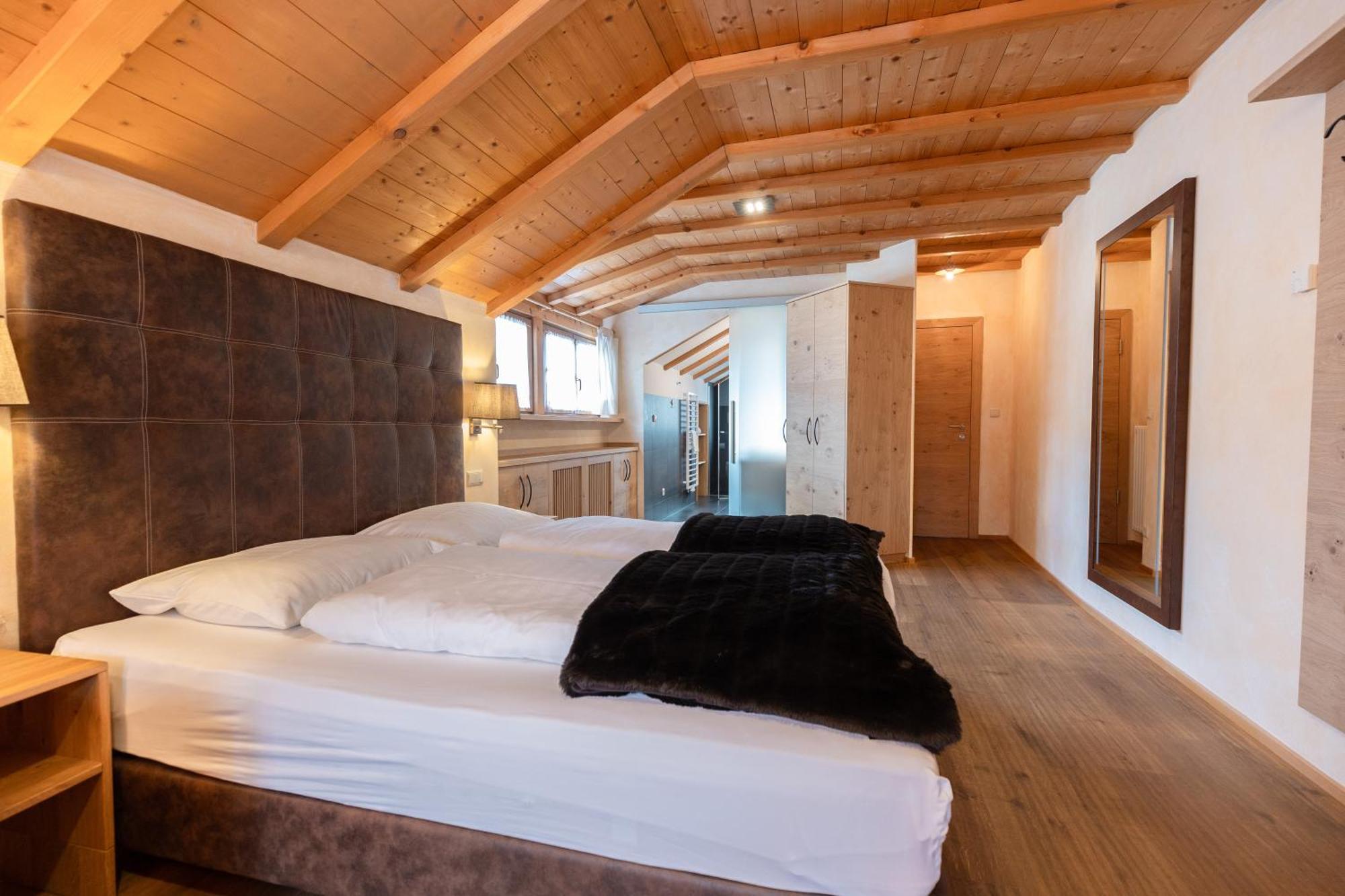 Der Unterwirt Guesthouse And Restaurant Chiusa Bagian luar foto