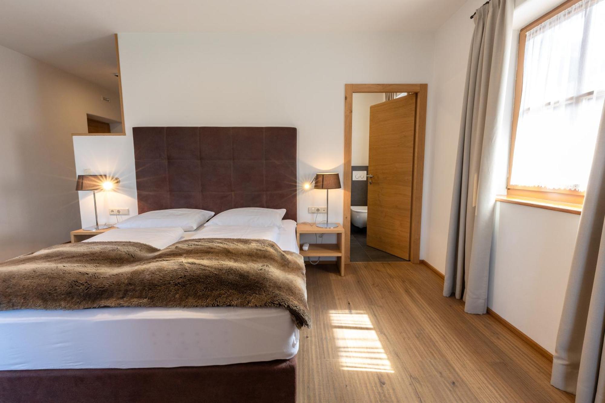 Der Unterwirt Guesthouse And Restaurant Chiusa Bagian luar foto